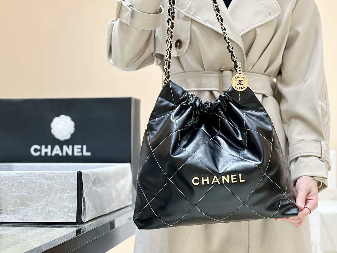 Ellebag’s Masterful Replica: The Black Calfskin Chanel 22 Handbag AS3261 with Gold Hardware(2025 Jan Updated)-Best Quality Fake Louis Vuitton Bag Online Store, Replica designer bag ru