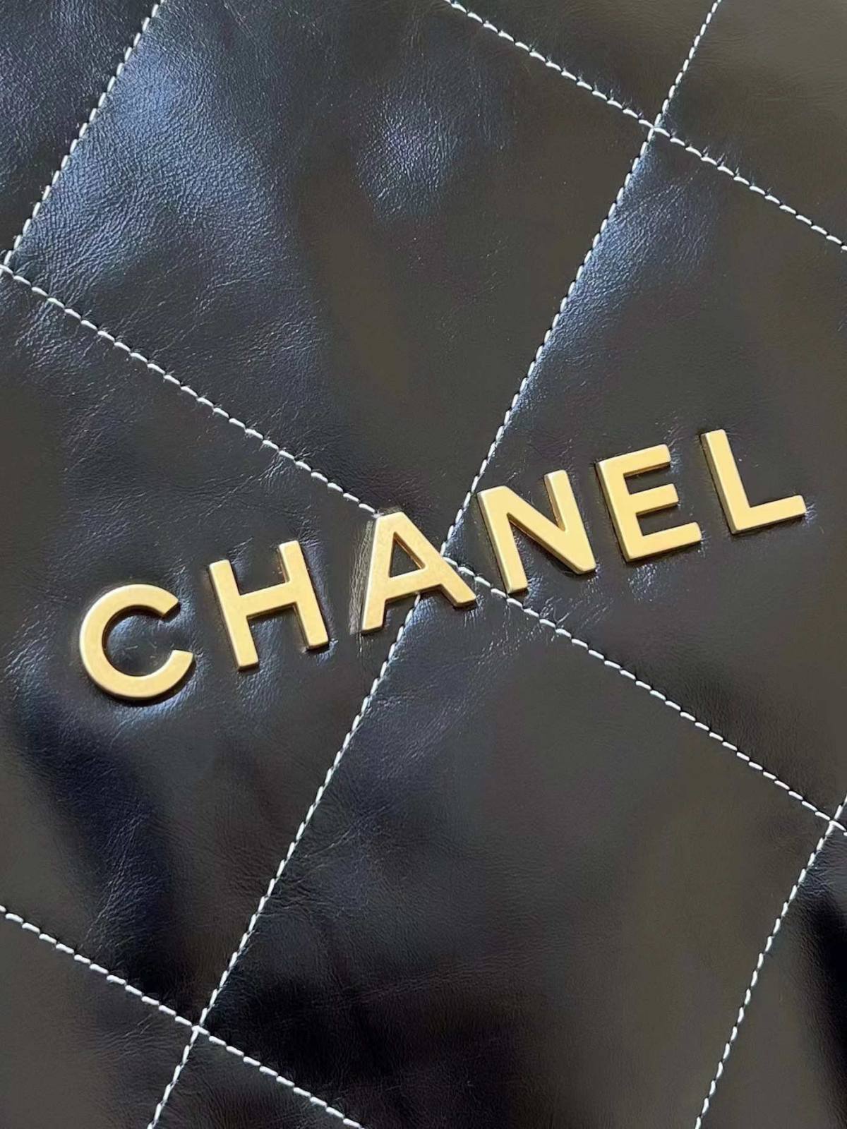 Ellebag’s Masterful Replica: The Black Calfskin Chanel 22 Handbag AS3261 with Gold Hardware(2025 Jan Updated)-Best Quality Fake Louis Vuitton Bag Online Store, Replica designer bag ru