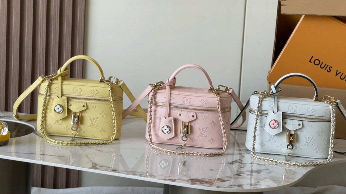 “Ellebag’s 1:1 Replica of Louis Vuitton Vanity Pouch M11298: A Tribute to Timeless Luxury”(2025 Feb Updated)-Yakanakisa Hunhu Fake Louis Vuitton Bag Online Store, Replica dhizaini bag ru