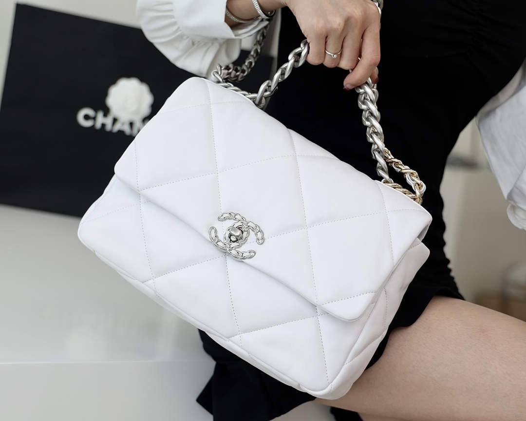 Ellebag’s Meticulous Recreation of the Chanel 19 Bag: A Comparative Study of AS1160 and AS1161 Models(2025 Feb Updated)-Best Quality Fake Louis Vuitton Bag Online Store, Replica designer bag ru