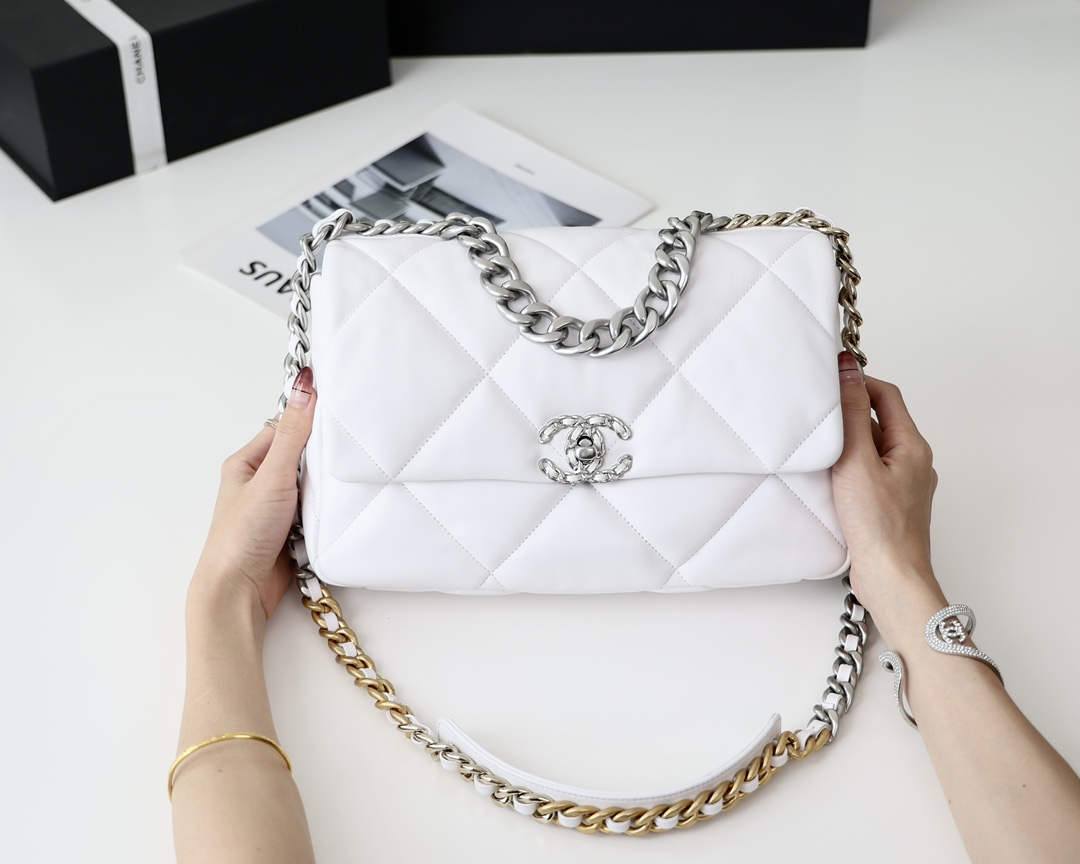 Ellebag’s Meticulous Recreation of the Chanel 19 Bag: A Comparative Study of AS1160 and AS1161 Models(2025 Feb Updated)-Best Quality Fake Louis Vuitton Bag Online Store, Replica designer bag ru