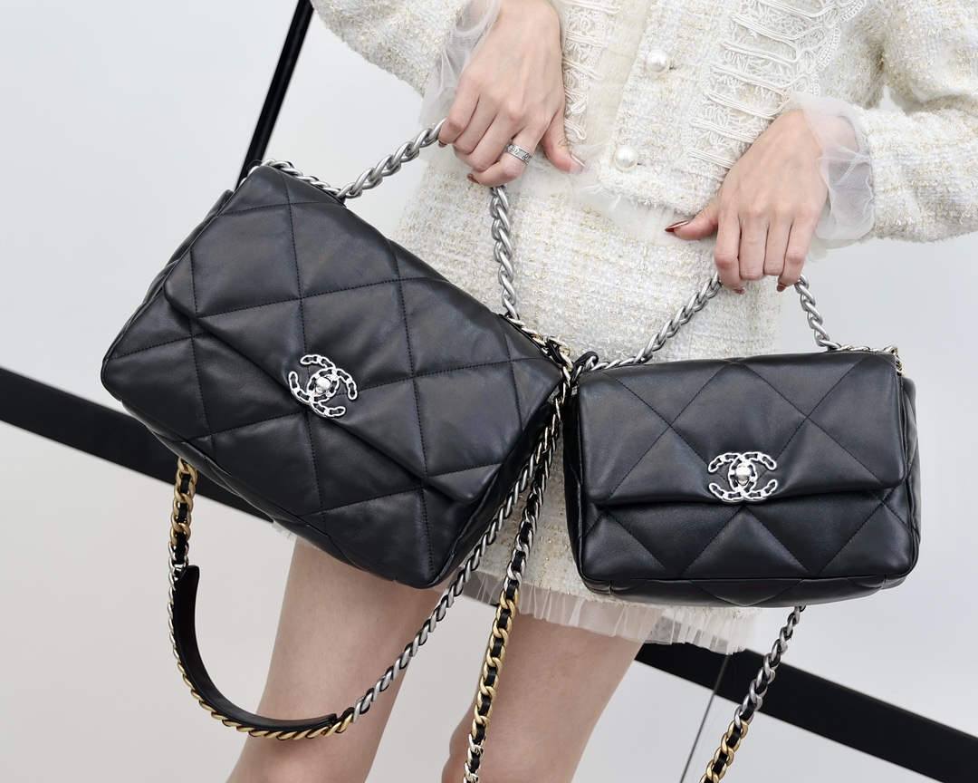 Ellebag’s Meticulous Recreation of the Chanel 19 Bag: A Comparative Study of AS1160 and AS1161 Models(2025 Feb Updated)-Best Quality Fake Louis Vuitton Bag Online Store, Replica designer bag ru