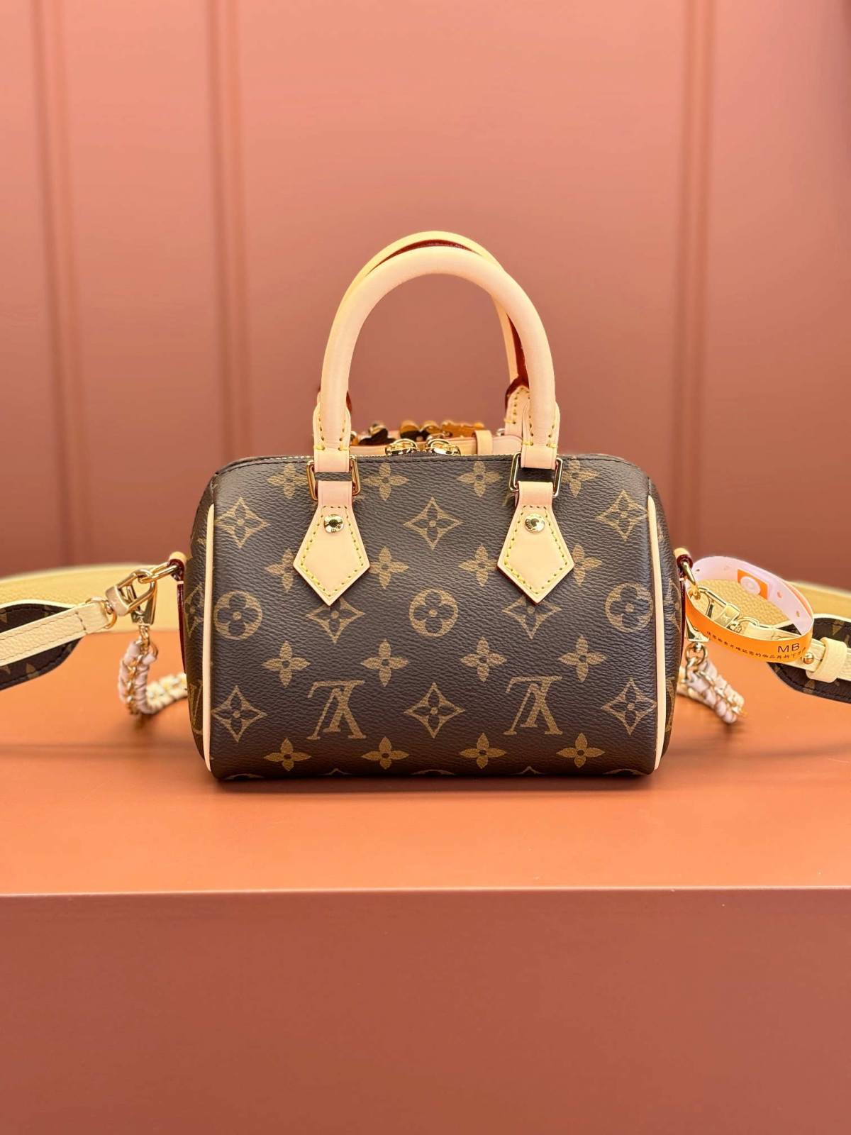 Ellebag’s 1:1 Replica of the Louis Vuitton SPEEDY BANDOULIÈRE 18 Handbag M46970: A Masterpiece of Craftsmanship(2025 Feb Updated)-Լավագույն որակի կեղծ Louis Vuitton պայուսակների առցանց խանութ, Replica դիզայներական պայուսակ ru