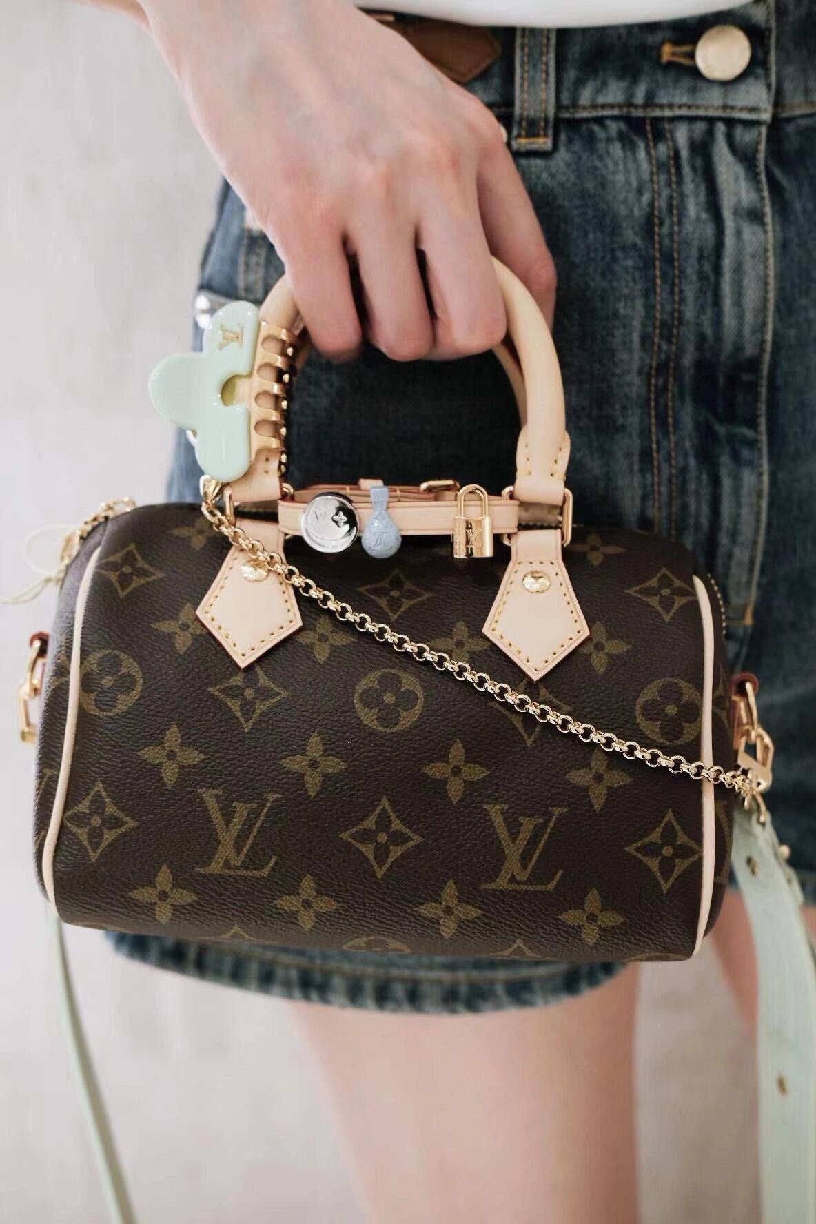 Ellebag’s 1:1 Replica of the Louis Vuitton SPEEDY BANDOULIÈRE 18 Handbag M46970: A Masterpiece of Craftsmanship(2025 Feb Updated)-Լավագույն որակի կեղծ Louis Vuitton պայուսակների առցանց խանութ, Replica դիզայներական պայուսակ ru