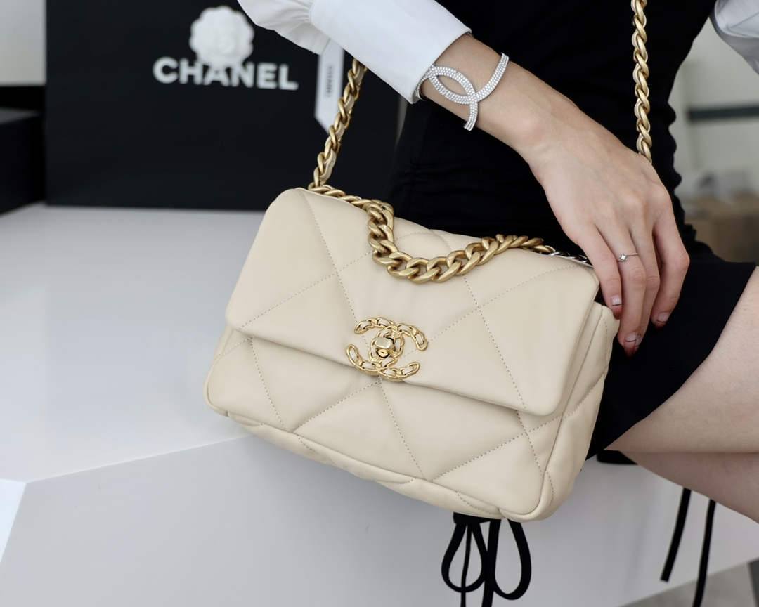 Ellebag’s Meticulous Recreation of the Chanel 19 Bag AS1160: A Spectrum of Elegance in Six Distinct Hues(2025 Feb Updated)-Best Quality Fake Louis Vuitton Bag Online Store, Replica designer bag ru