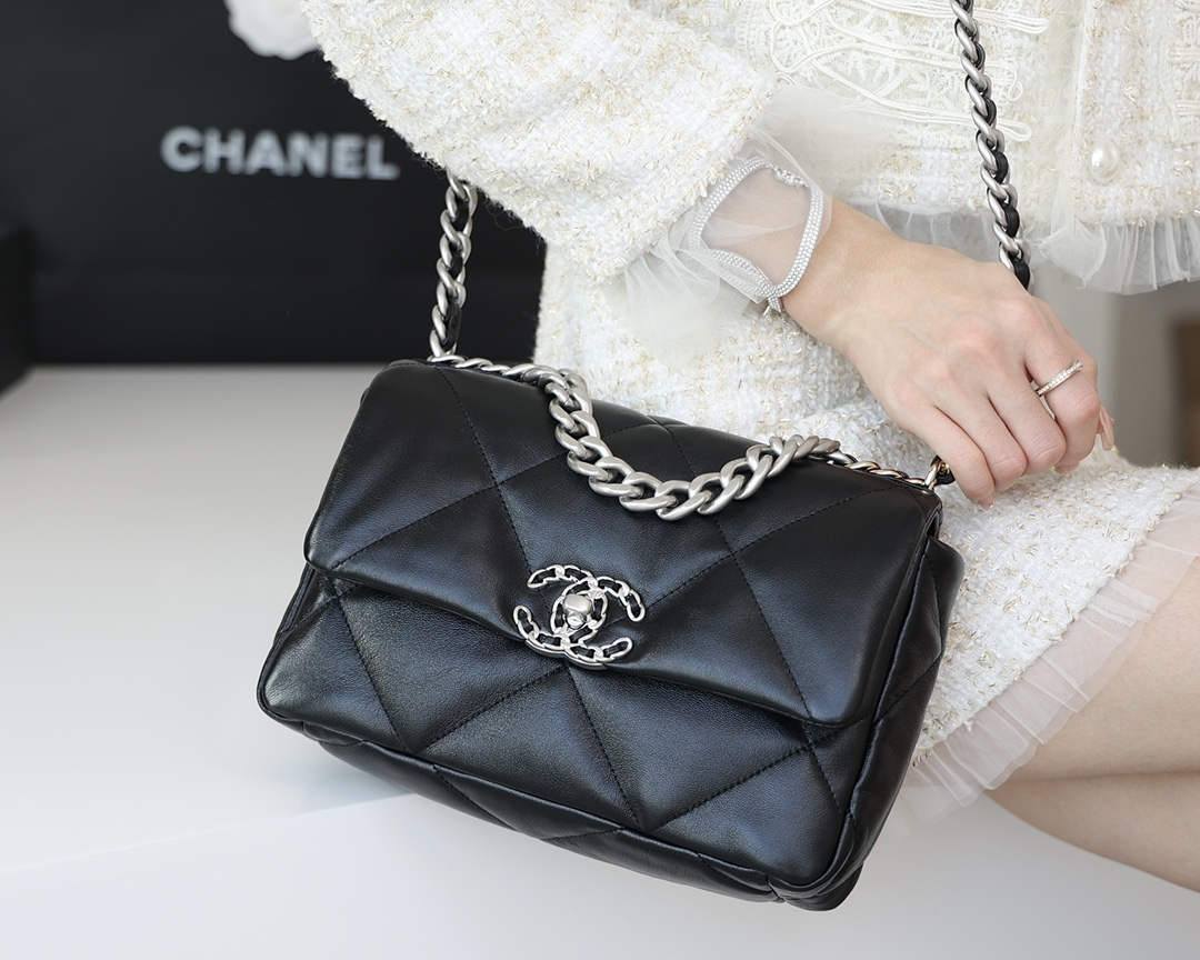 Ellebag’s Meticulous Recreation of the Chanel 19 Bag AS1160: A Testament to Craftsmanship and Precision(2025 Feb Updated)-Best Quality Fake Louis Vuitton Bag Online Store, Replica designer bag ru