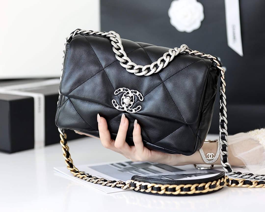 Ellebag’s Meticulous Recreation of the Chanel 19 Bag AS1160: A Testament to Craftsmanship and Precision(2025 Feb Updated)-Best Quality Fake Louis Vuitton Bag Online Store, Replica designer bag ru