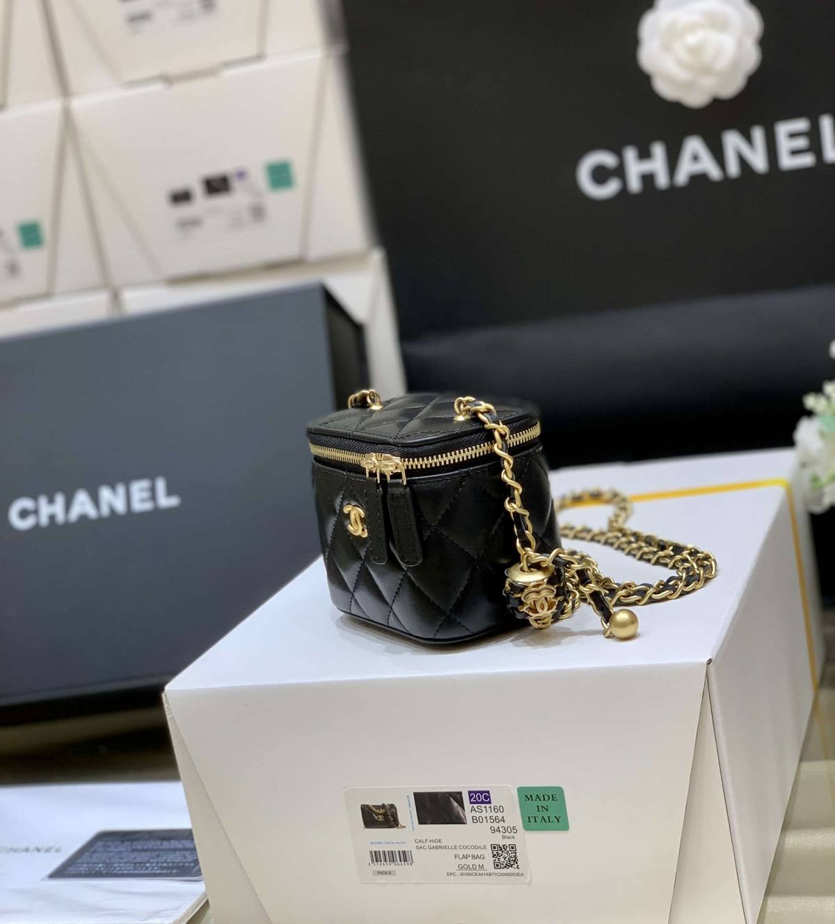 Ellebag’s Meticulous Recreation of the Chanel 22P AP1447: A Tale of Craftsmanship and Precision black and blue(2025 Feb Updated)-Best Quality Fake Louis Vuitton Bag Online Store, Replica designer bag ru