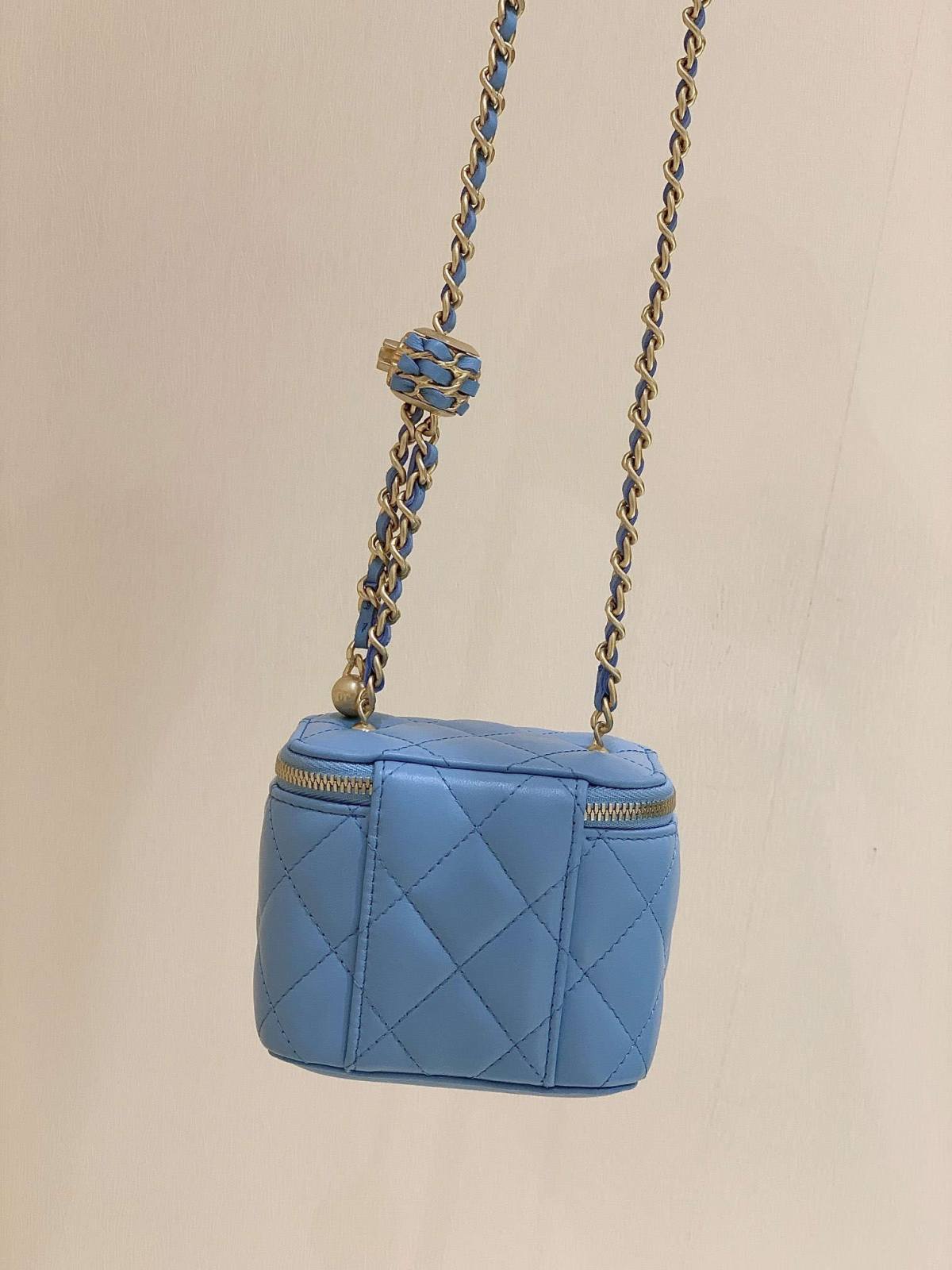 Ellebag’s Meticulous Recreation of the Chanel 22P AP1447: A Tale of Craftsmanship and Precision black and blue(2025 Feb Updated)-Best Quality Fake Louis Vuitton Bag Online Store, Replica designer bag ru