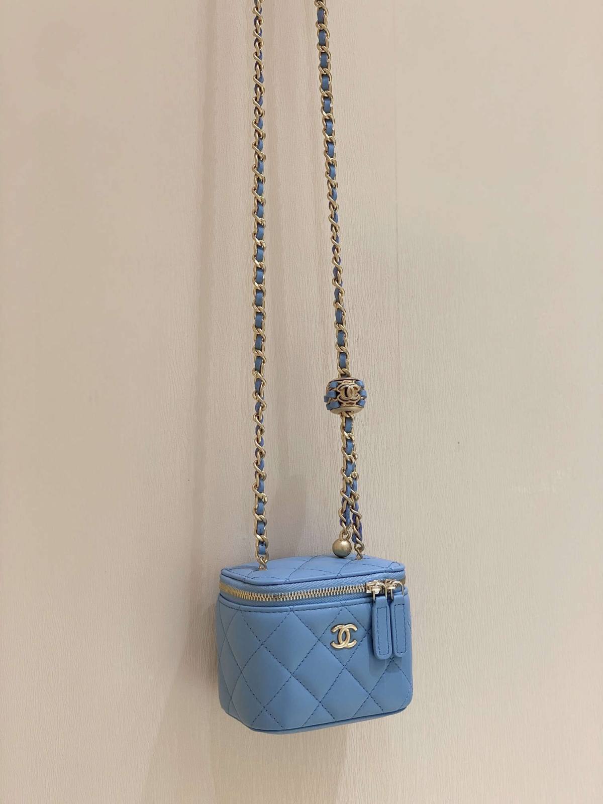 Ellebag’s Meticulous Recreation of the Chanel 22P AP1447: A Tale of Craftsmanship and Precision black and blue(2025 Feb Updated)-Best Quality Fake Louis Vuitton Bag Online Store, Replica designer bag ru