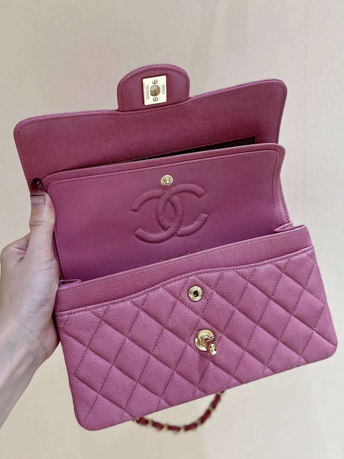 Ellebag’s Meticulous Recreation of the Chanel Classic Flap AS1113: A Story of Craftsmanship and Precision(2025 Feb Updated)-Best Quality Fake Louis Vuitton Bag Online Store, Replica designer bag ru