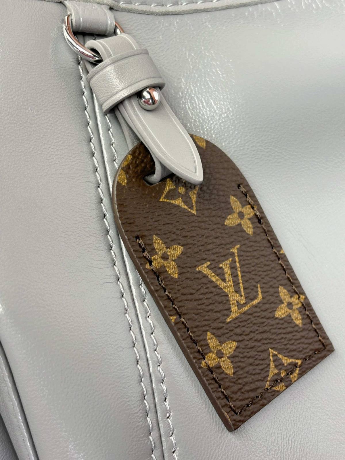 “Ellebag’s 1:1 Replica of Louis Vuitton Carryall Cargo Small M12579: A Perfect Blend of Craftsmanship and Luxury”(2025 Feb Updated)-Best Quality Fake Louis Vuitton Bag Online Store, Replica designer bag ru