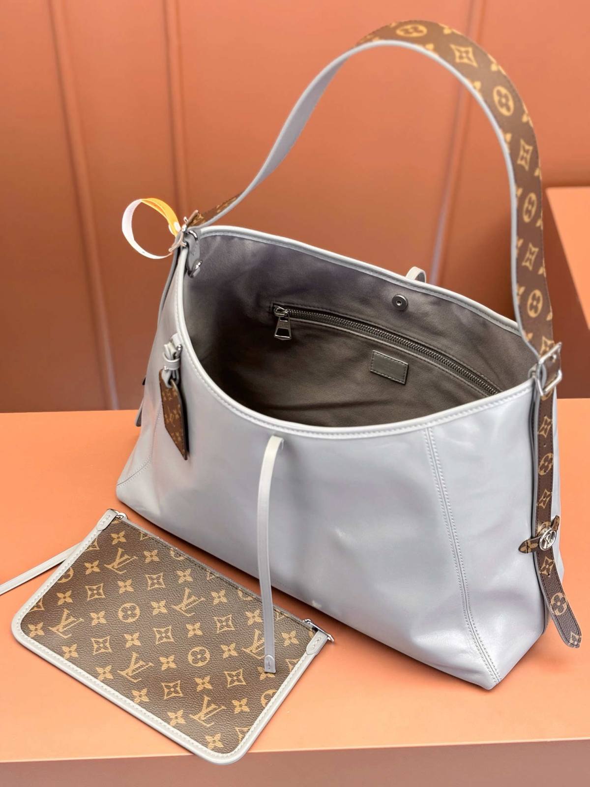 “Ellebag’s 1:1 Replica of Louis Vuitton Carryall Dark M12583: Crafting Luxury with Precision and Excellence”(2025 Feb Updated)-Best Quality Fake Louis Vuitton Bag Online Store, Replica designer bag ru