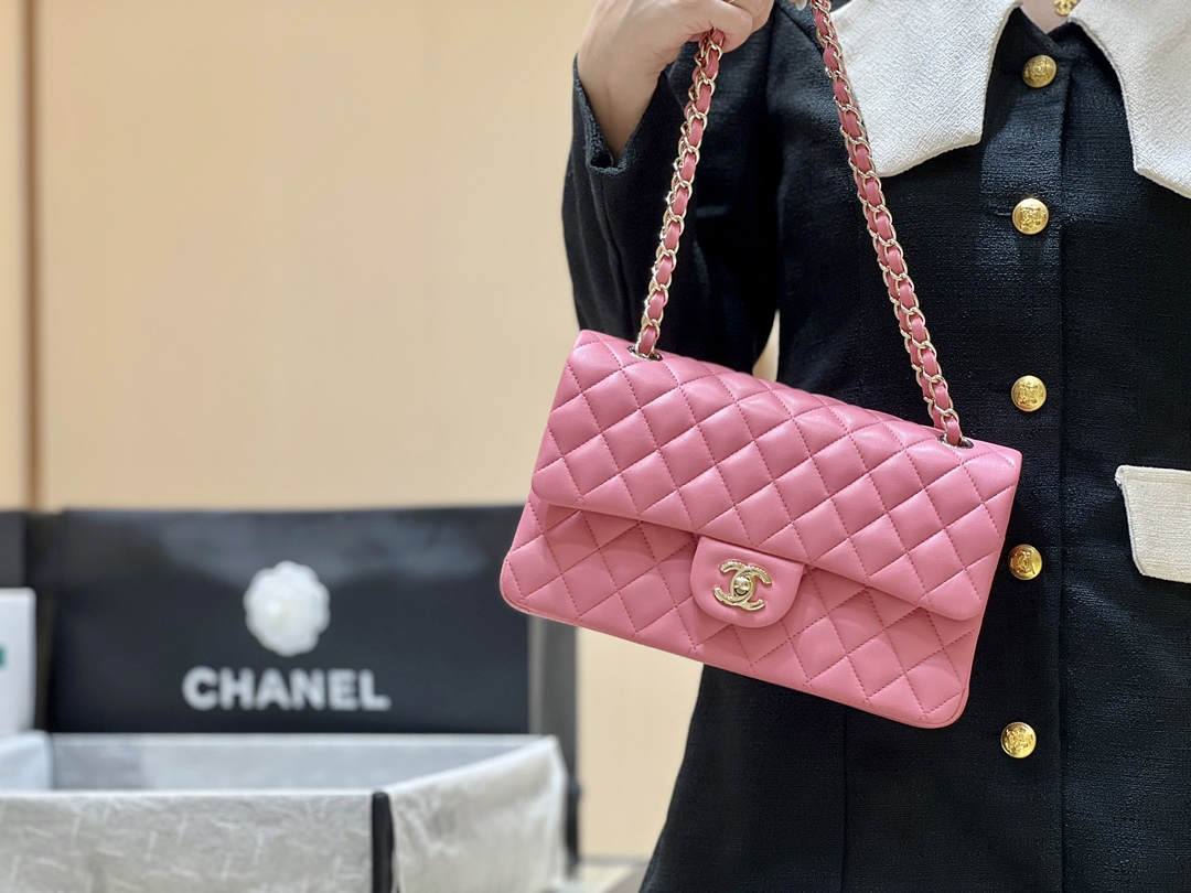 Ellebag’s Top-Grade Replica of the Chanel Classic Flap Medium Bag: A 25.5cm Deep Pink Lambskin with Champagne Gold Hardware(2025 Feb Updated)-Best Quality Fake Louis Vuitton Bag Online Store, Replica designer bag ru