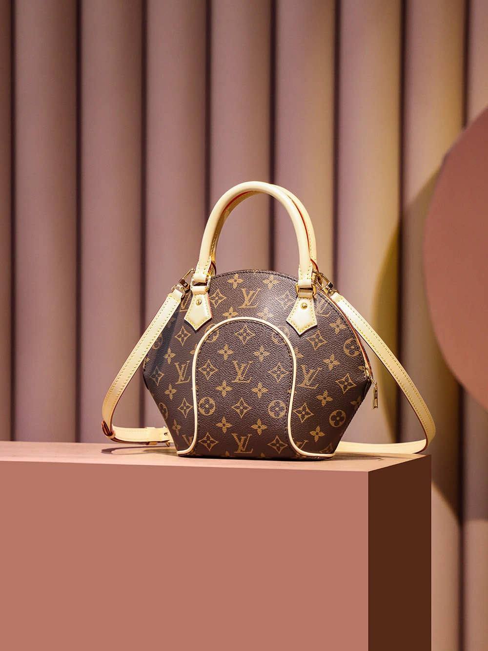 Ellebag’s 1:1 Replica of Louis Vuitton Ellipsed M46196: A Fusion of Vintage Charm and Contemporary Luxury(2025 Feb Updated)-Best Quality Fake Louis Vuitton Bag Online Store, Replica designer bag ru