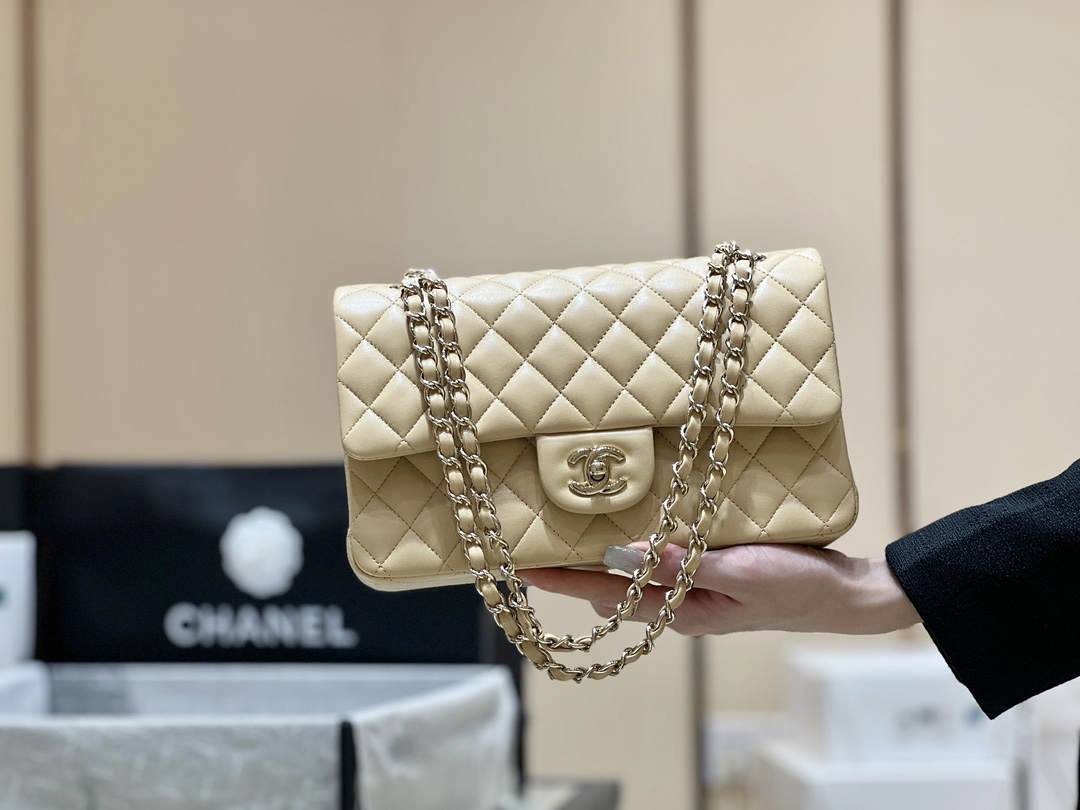 Ellebag’s Top-Grade Replica of the Chanel Classic Flap Medium Bag: A 25.5cm Light Beige Lambskin with Champagne Gold Hardware(2025 Feb Updated)-Best Quality Fake Louis Vuitton Bag Online Store, Replica designer bag ru