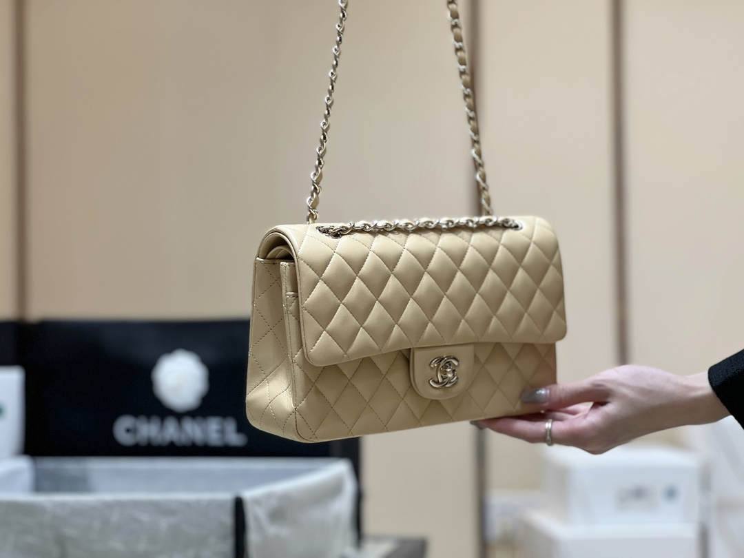 Ellebag’s Top-Grade Replica of the Chanel Classic Flap Medium Bag: A 25.5cm Light Beige Lambskin with Champagne Gold Hardware(2025 Feb Updated)-Best Quality Fake Louis Vuitton Bag Online Store, Replica designer bag ru