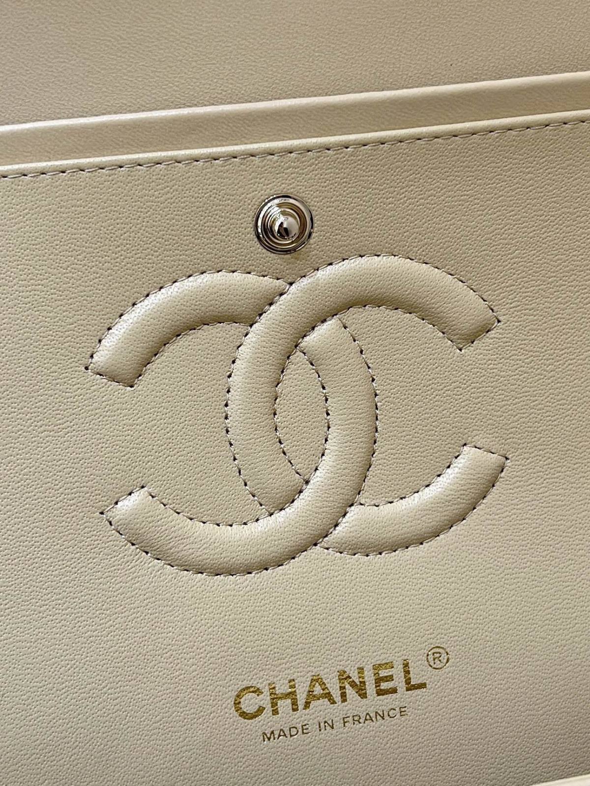 Ellebag’s Top-Grade Replica of the Chanel Classic Flap Medium Bag: A 25.5cm Light Beige Lambskin with Champagne Gold Hardware(2025 Feb Updated)-Best Quality Fake Louis Vuitton Bag Online Store, Replica designer bag ru