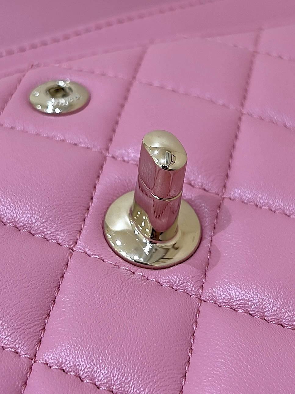 Ellebag’s Top-Grade Replica of the Chanel Classic Flap Small Bag: A 23cm Deep Pink Lambskin with Champagne Gold Hardware(2025 Feb Updated)-Bescht Qualitéit Fake Louis Vuitton Bag Online Store, Replica Designer Bag ru