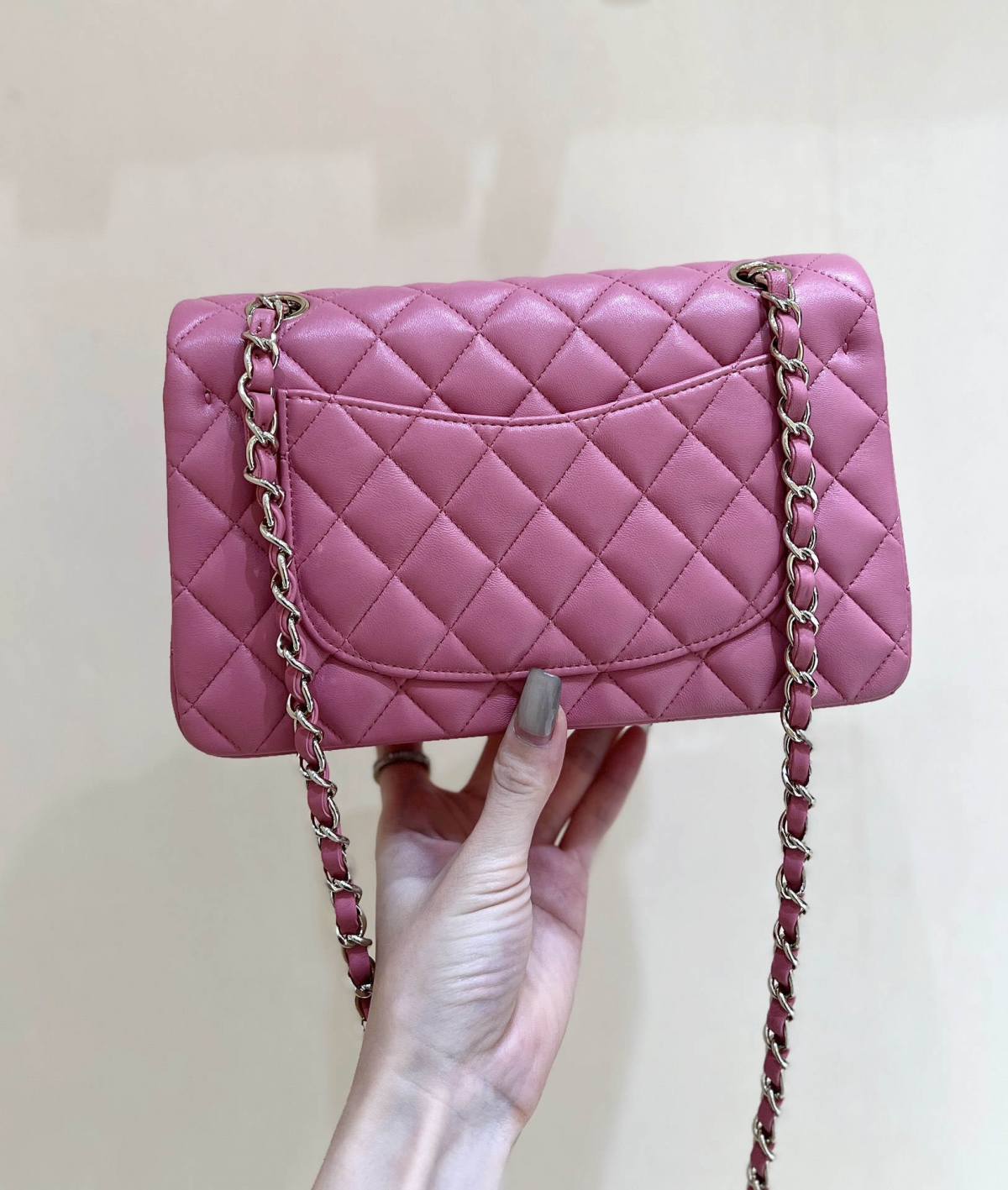 Ellebag’s Top-Grade Replica of the Chanel Classic Flap Small Bag: A 23cm Deep Pink Lambskin with Champagne Gold Hardware(2025 Feb Updated)-Bescht Qualitéit Fake Louis Vuitton Bag Online Store, Replica Designer Bag ru