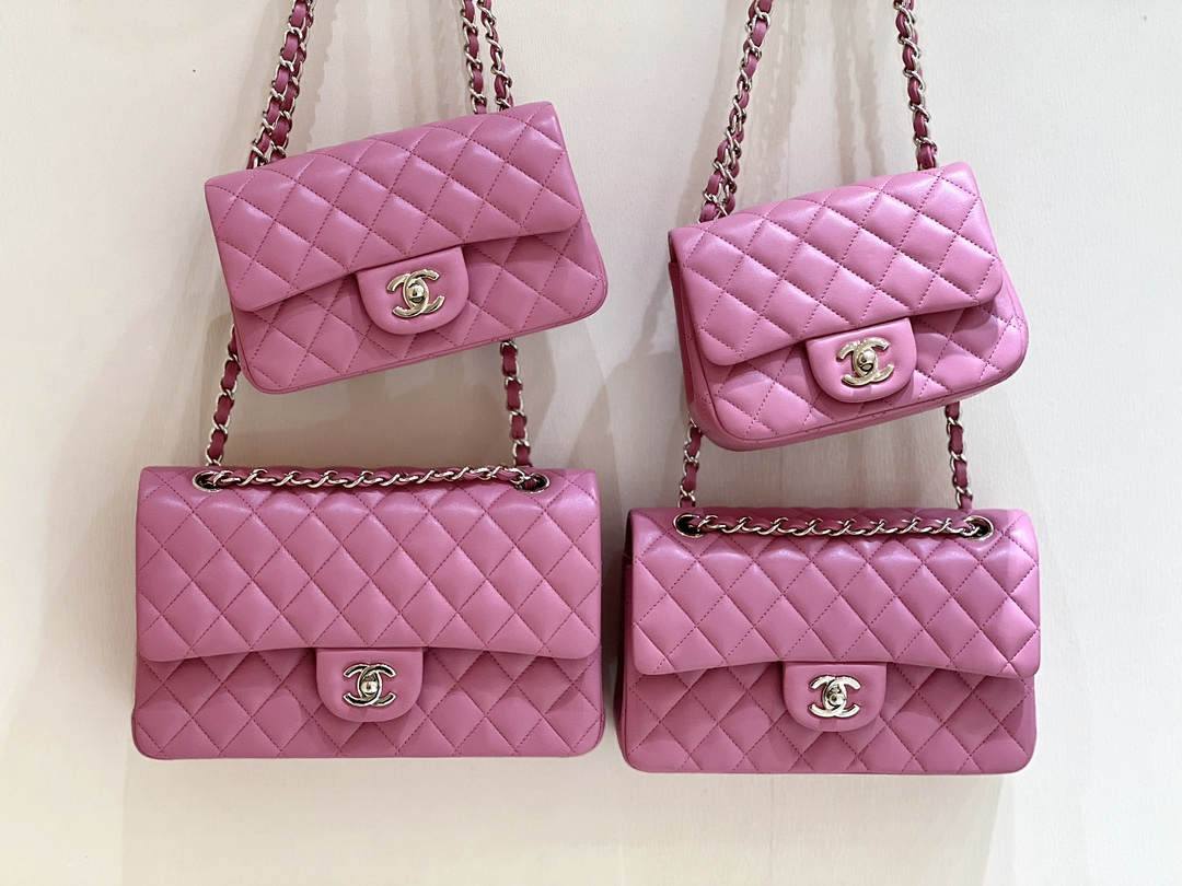 Ellebag’s Top-Grade Replica of the Chanel Mini Flap Bag: A 17cm Deep Pink Lambskin with Champagne Gold Hardware(2025 Feb Updated)-Best Quality Fake Louis Vuitton Bag Online Store, Replica designer bag ru