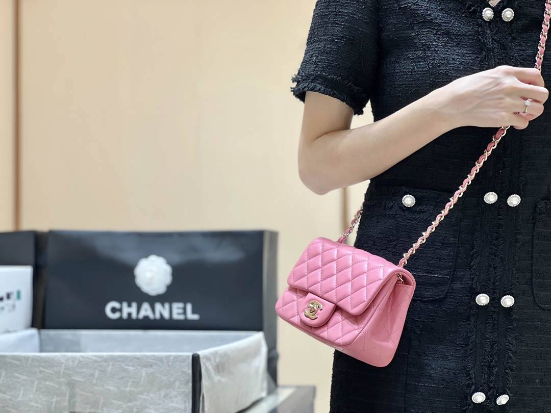 Ellebag’s Top-Grade Replica of the Chanel Mini Flap Bag: A 17cm Deep Pink Lambskin with Champagne Gold Hardware(2025 Feb Updated)-Best Quality Fake Louis Vuitton Bag Online Store, Replica designer bag ru