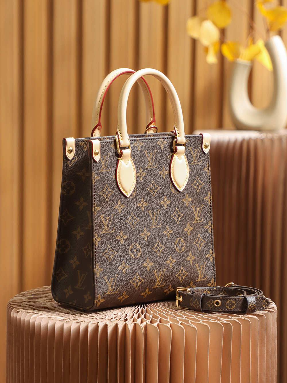 Ellebag’s 1:1 Replica of Louis Vuitton M45847 M45848 Sac Plat BB: The Ultimate Blend of Vintage Luxury and Modern Elegance(2025 Feb Updated)-Best Quality Replica designer Bag factory in China