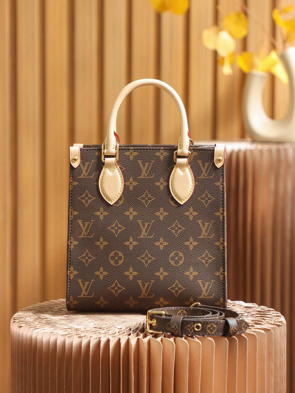 Ellebag’s 1:1 Replica of Louis Vuitton M45847 M45848 Sac Plat BB: The Ultimate Blend of Vintage Luxury and Modern Elegance(2025 Feb Updated)-Best Quality Replica designer Bag factory in China