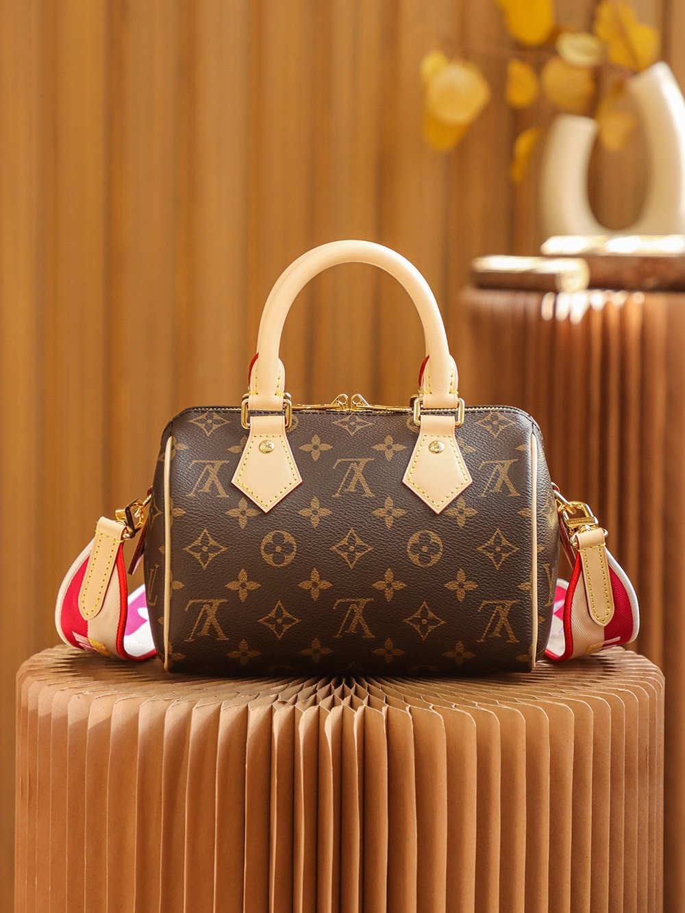 Ellebag’s 1:1 Replica of Louis Vuitton M45948 M45957 Speedy 20: The Ultimate Luxury Redefined(2025 Feb Updated)-Best Quality Replica designer Bag factory in China