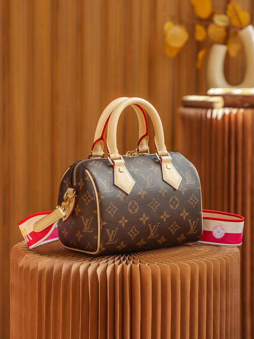 Ellebag’s 1:1 Replica of Louis Vuitton M45948 M45957 Speedy 20: The Ultimate Luxury Redefined(2025 Feb Updated)-Best Quality Replica designer Bag factory in China