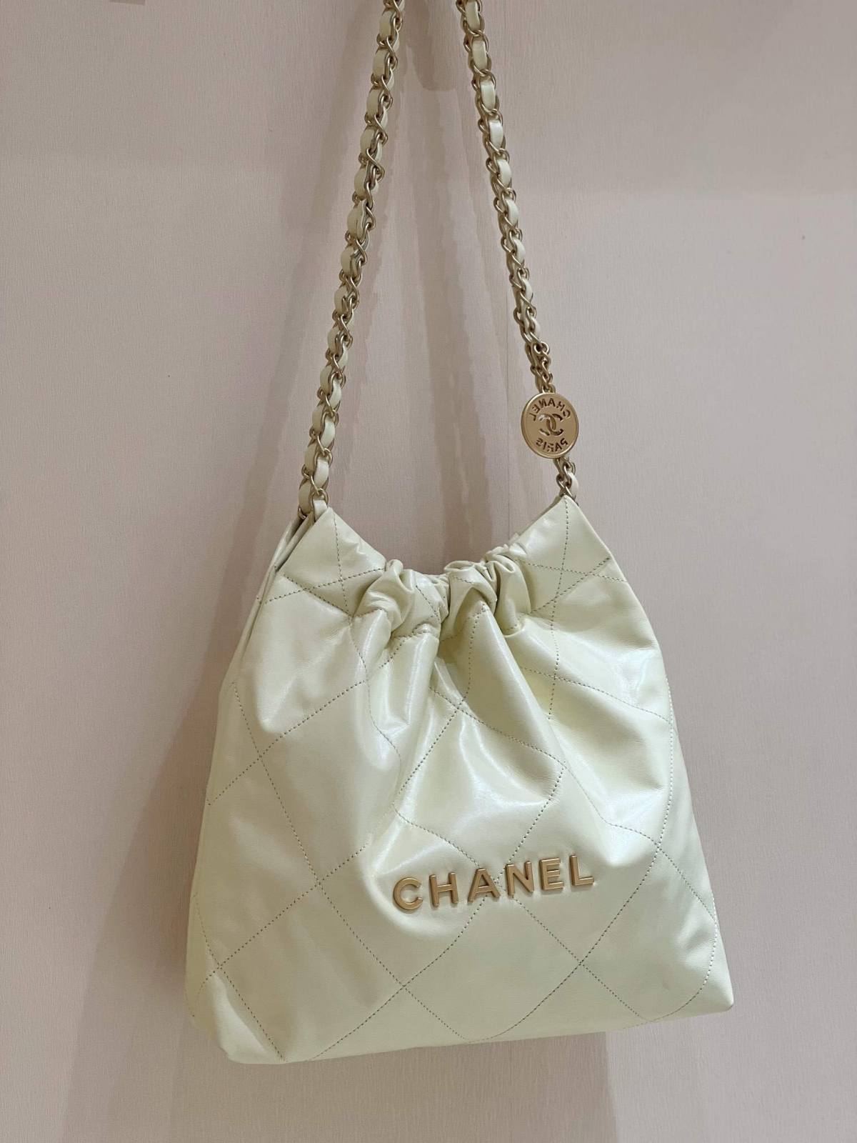 Exploring Ellebag super fake Chanel 22 Handbag (AS3260): A Craftsmanship Perspective(2025 Feb Updated)-Интернет-магазин поддельной сумки Louis Vuitton лучшего качества, копия дизайнерской сумки ru