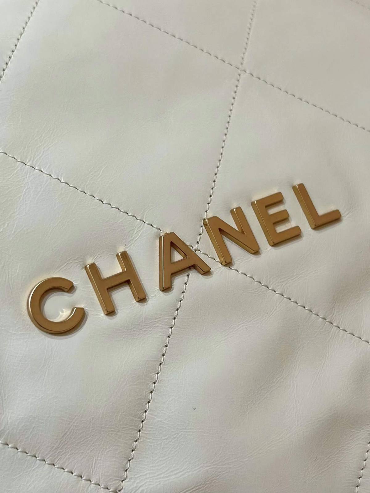 Exploring Ellebag super fake Chanel 22 Handbag (AS3260): A Craftsmanship Perspective(2025 Feb Updated)-Интернет-магазин поддельной сумки Louis Vuitton лучшего качества, копия дизайнерской сумки ru