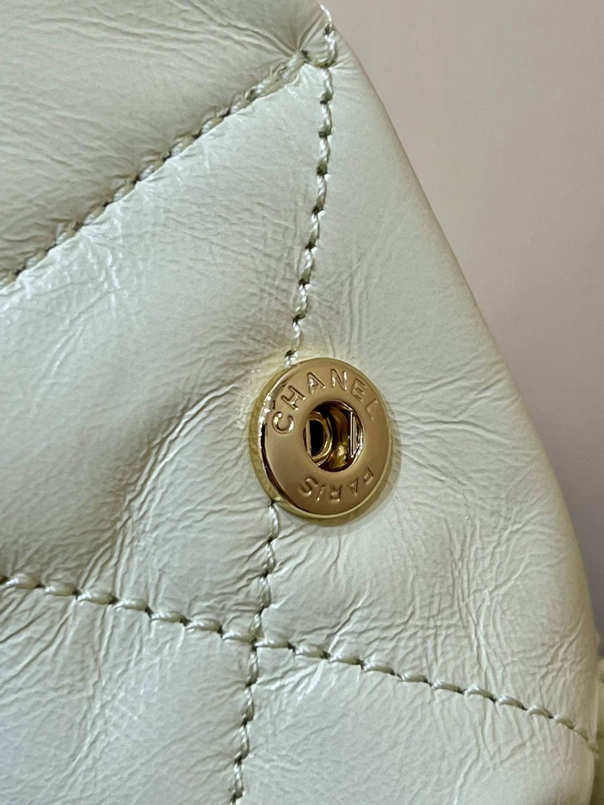 Exploring Ellebag super fake Chanel 22 Handbag (AS3260): A Craftsmanship Perspective(2025 Feb Updated)-Интернет-магазин поддельной сумки Louis Vuitton лучшего качества, копия дизайнерской сумки ru