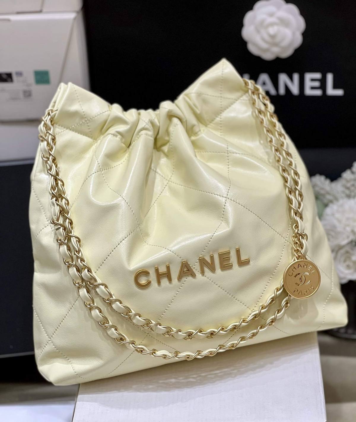 Exploring Ellebag super fake Chanel 22 Handbag (AS3260): A Craftsmanship Perspective(2025 Feb Updated)-Интернет-магазин поддельной сумки Louis Vuitton лучшего качества, копия дизайнерской сумки ru