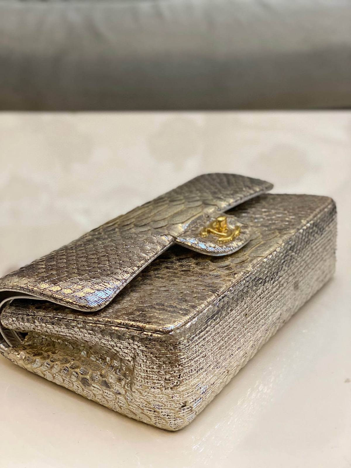 Exploring Ellebag super fake Chanel Classic Flap Bag: The Allure of the 25.5cm Pink Python Leather Edition(2025 Feb Updated)-Best Quality Fake Louis Vuitton Bag Online Store, Replica designer bag ru