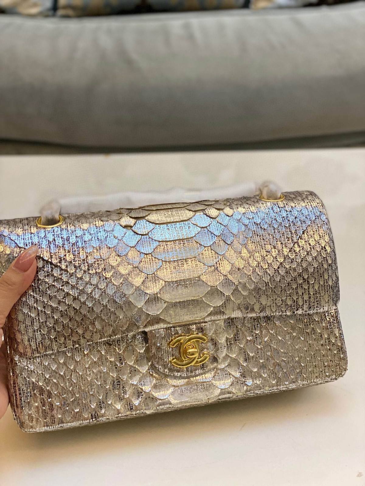 Exploring Ellebag super fake Chanel Classic Flap Bag: The Allure of the 25.5cm Pink Python Leather Edition(2025 Feb Updated)-Best Quality Fake Louis Vuitton Bag Online Store, Replica designer bag ru