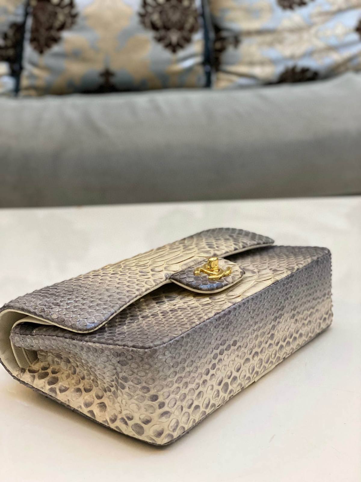 Exploring Ellebag super fake Chanel Classic Flap Bag: The Allure of the 25.5cm Pink Python Leather Edition(2025 Feb Updated)-Best Quality Fake Louis Vuitton Bag Online Store, Replica designer bag ru