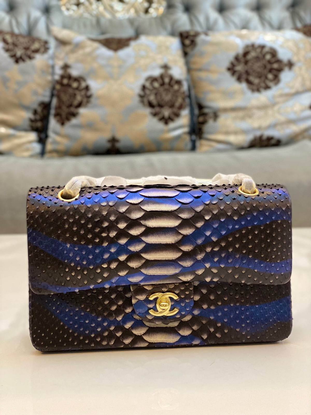 Exploring Ellebag super fake Chanel Classic Flap Bag: The Allure of the 25.5cm Pink Python Leather Edition(2025 Feb Updated)-Best Quality Fake Louis Vuitton Bag Online Store, Replica designer bag ru