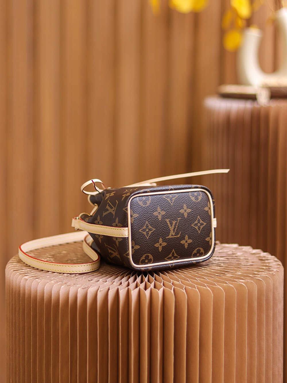 Ellebag’s 1:1 Replica of Louis Vuitton Nano M41346: The Mini Bucket Bag That Captures Timeless Luxury(2025 Feb Updated)-Ti o dara ju Didara iro Louis Vuitton apo Online itaja, Ajọra onise apo ru