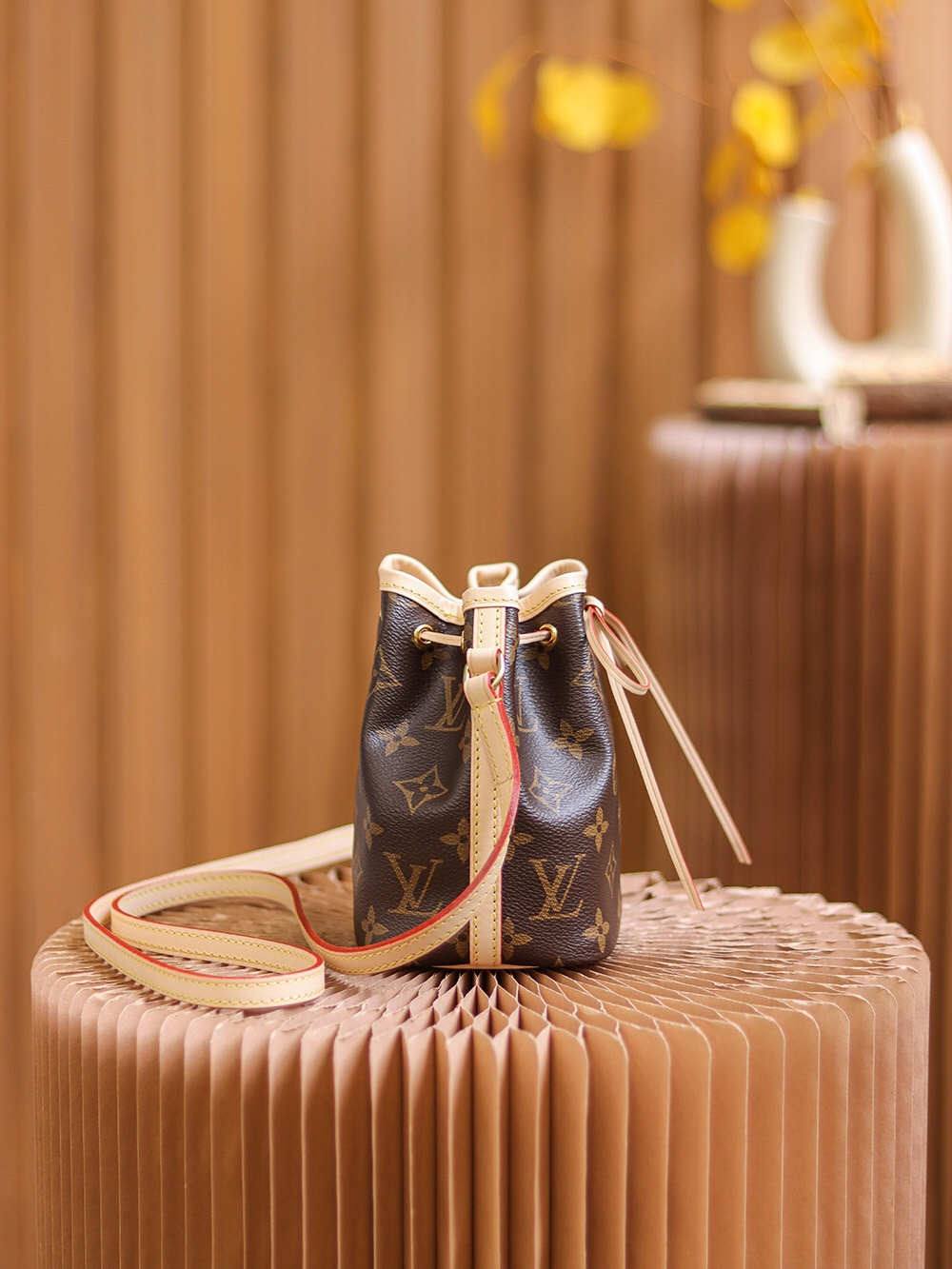 Ellebag’s 1:1 Replica of Louis Vuitton Nano M41346: The Mini Bucket Bag That Captures Timeless Luxury(2025 Feb Updated)-Ti o dara ju Didara iro Louis Vuitton apo Online itaja, Ajọra onise apo ru