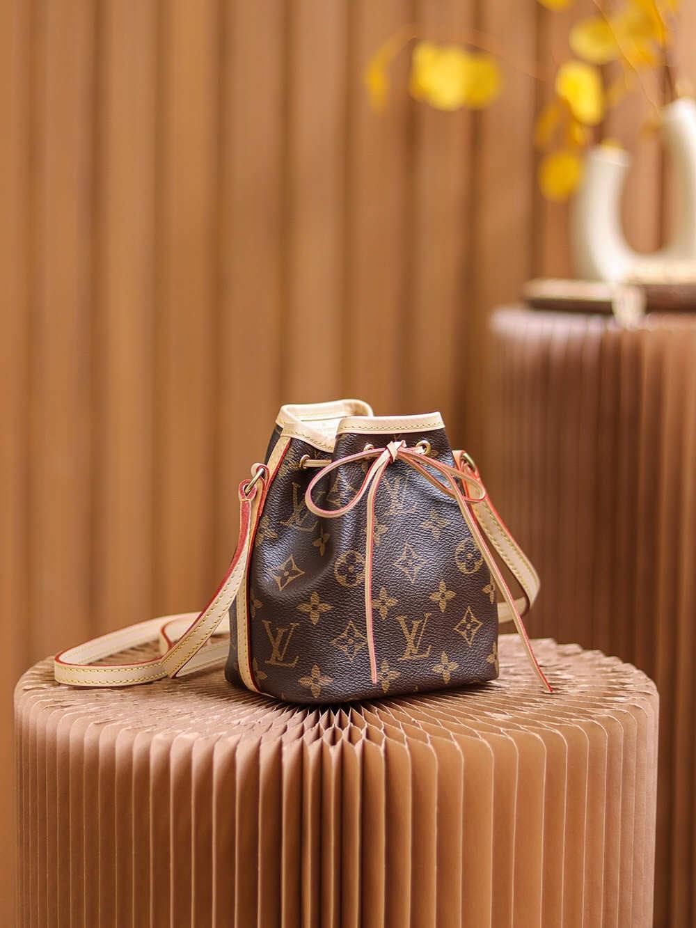 Ellebag’s 1:1 Replica of Louis Vuitton Nano M41346: The Mini Bucket Bag That Captures Timeless Luxury(2025 Feb Updated)-Ti o dara ju Didara iro Louis Vuitton apo Online itaja, Ajọra onise apo ru