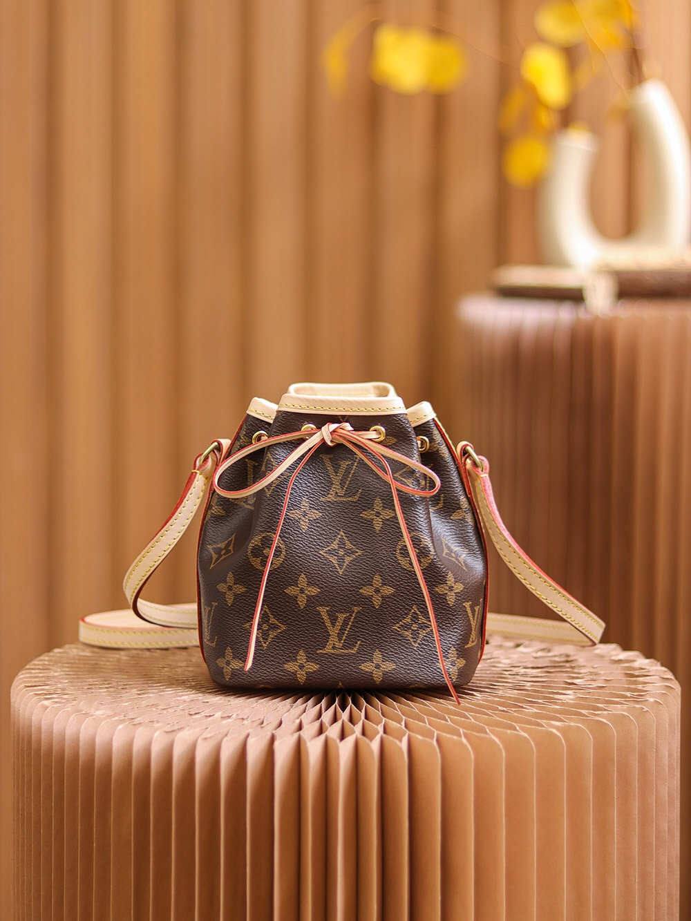 Ellebag’s 1:1 Replica of Louis Vuitton Nano M41346: The Mini Bucket Bag That Captures Timeless Luxury(2025 Feb Updated)-Ti o dara ju Didara iro Louis Vuitton apo Online itaja, Ajọra onise apo ru