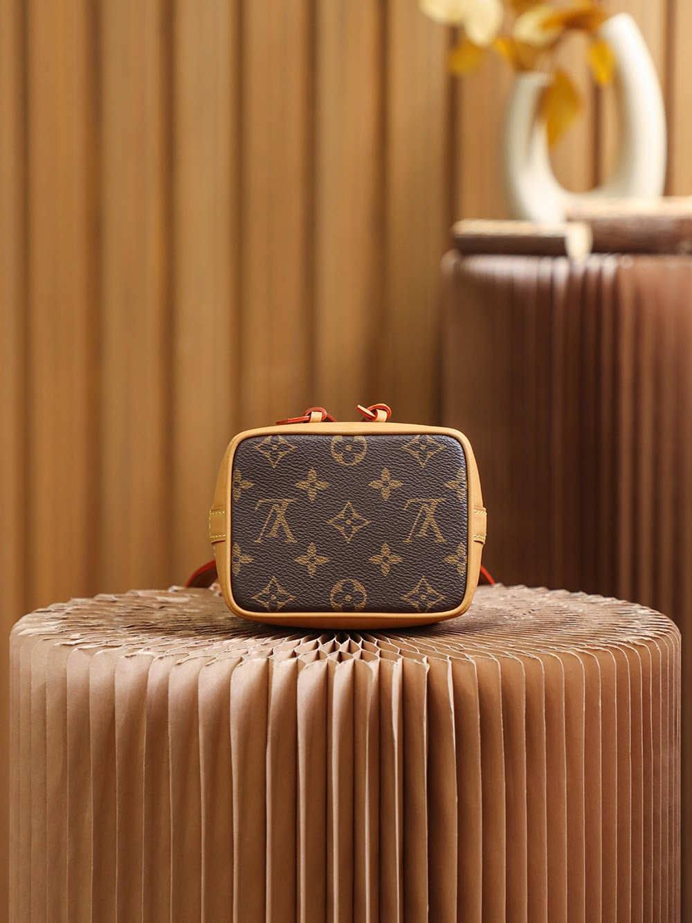 “Ellebag’s 1:1 Replica of Louis Vuitton Nano Mini Bucket M81266: A Compact Classic Reimagined”(2025 Mar Updated)-उत्तम गुणवत्ता नकली लुई Vuitton बैग ऑनलाइन स्टोर, प्रतिकृति डिजाइनर बैग ru