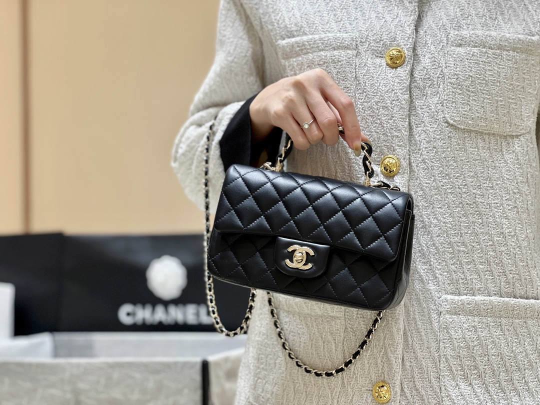 Exploring Ellebag’s Top-Grade Replica of the Chanel Classic Flap Mini Top Handle Bag: A 20cm Black Lambskin Icon(2025 Mar Updated)-Best Quality Fake Louis Vuitton Bag Online Store, Replica designer bag ru