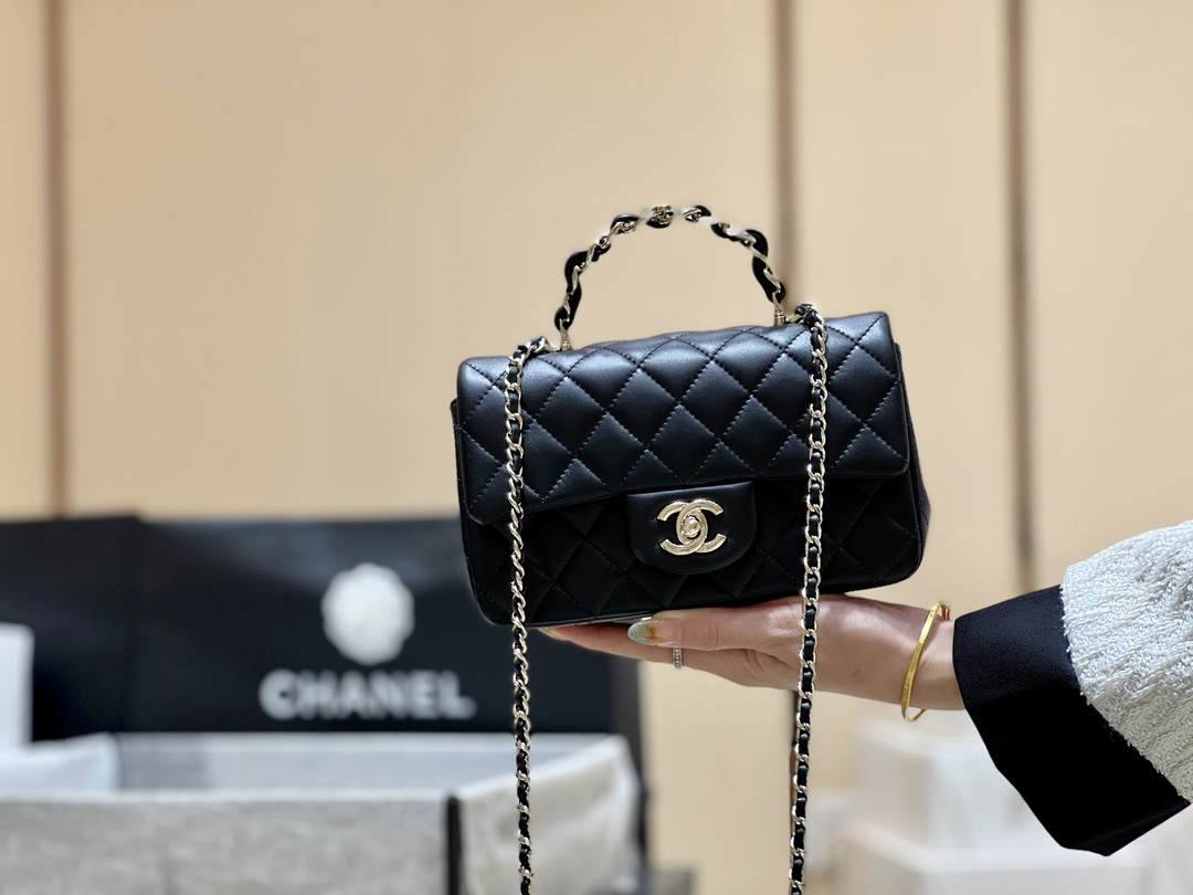 Exploring Ellebag’s Top-Grade Replica of the Chanel Classic Flap Mini Top Handle Bag: A 20cm Black Lambskin Icon(2025 Mar Updated)-Best Quality Fake Louis Vuitton Bag Online Store, Replica designer bag ru