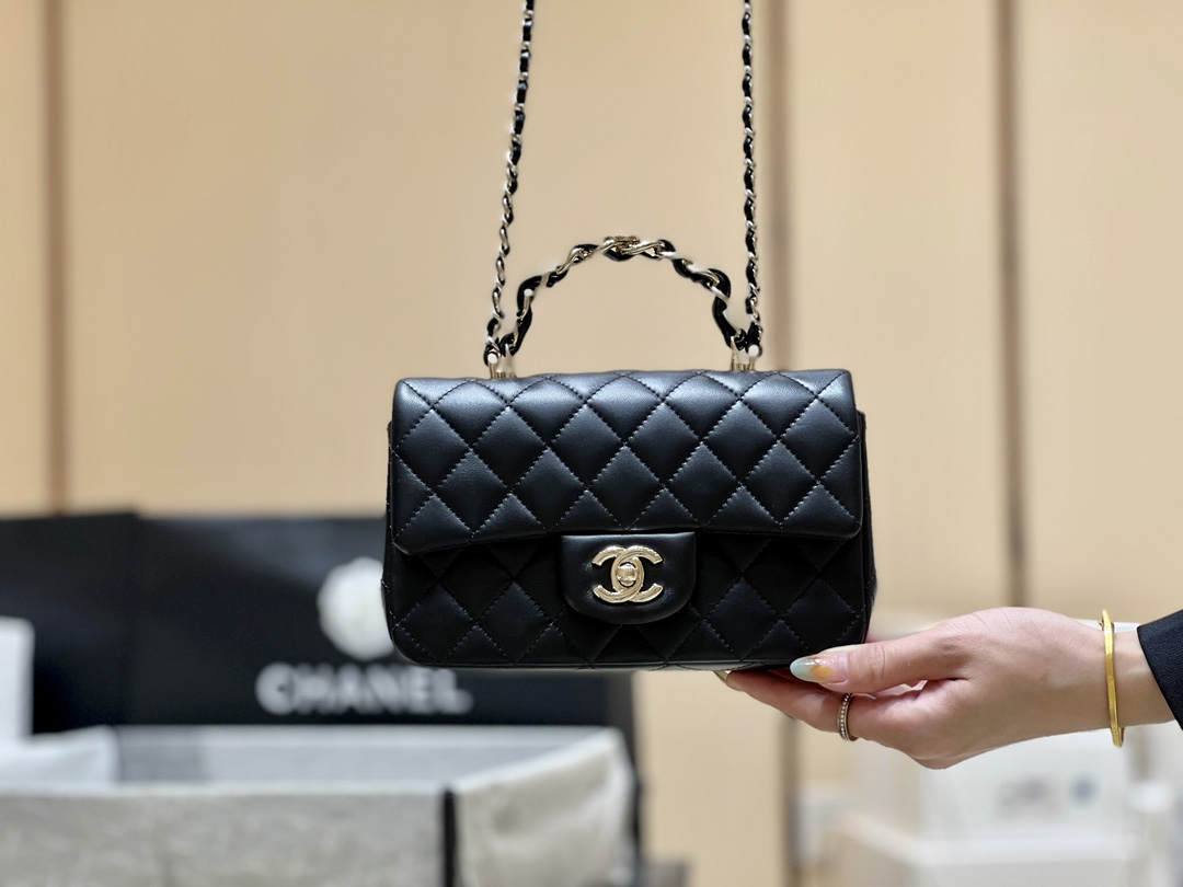 Exploring Ellebag’s Top-Grade Replica of the Chanel Classic Flap Mini Top Handle Bag: A 20cm Black Lambskin Icon(2025 Mar Updated)-Best Quality Fake Louis Vuitton Bag Online Store, Replica designer bag ru