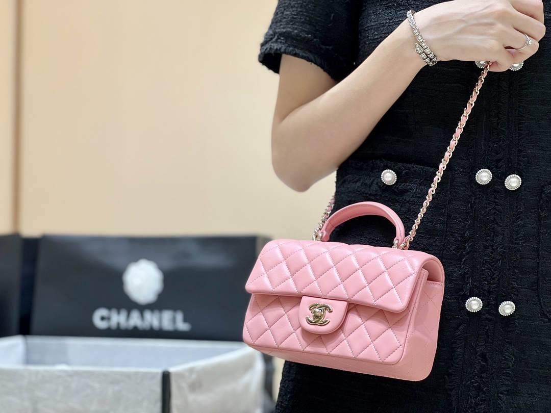 Exploring Ellebag’s Top-Grade Replica of the Chanel Classic Flap Mini Top Handle Bag: A 20cm Pink Lambskin Delight(2025 Mar Updated)-Best Quality Fake Louis Vuitton Bag Online Store, Replica designer bag ru