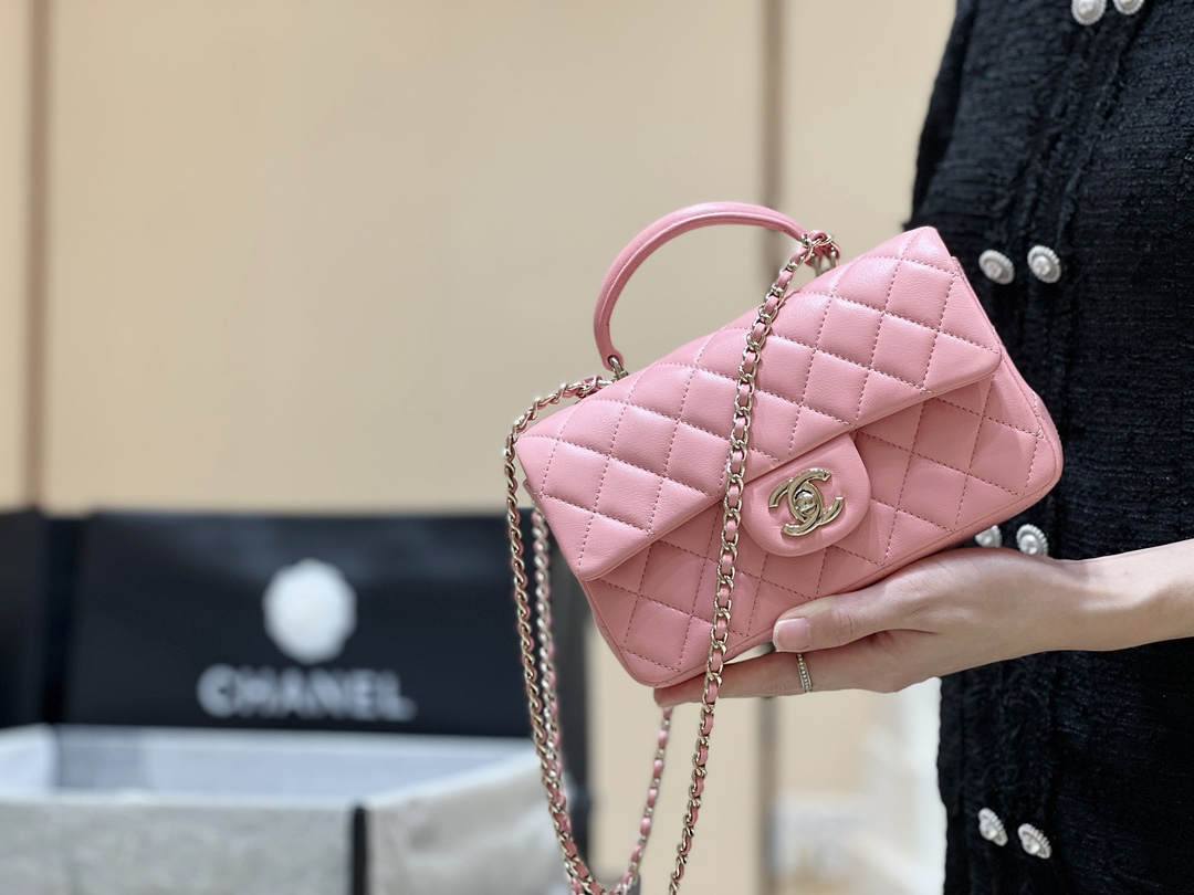 Exploring Ellebag’s Top-Grade Replica of the Chanel Classic Flap Mini Top Handle Bag: A 20cm Pink Lambskin Delight(2025 Mar Updated)-Best Quality Fake Louis Vuitton Bag Online Store, Replica designer bag ru