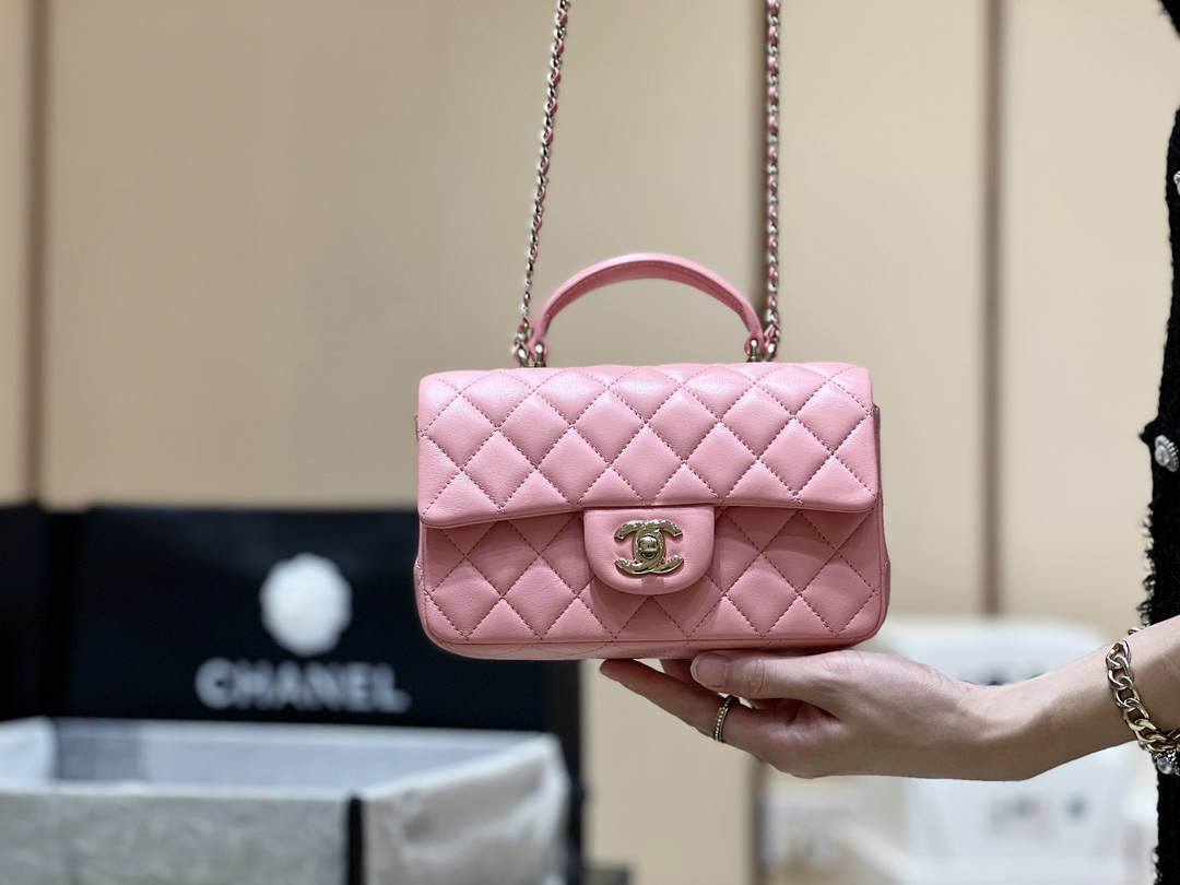 Exploring Ellebag’s Top-Grade Replica of the Chanel Classic Flap Mini Top Handle Bag: A 20cm Pink Lambskin Delight(2025 Mar Updated)-Best Quality Fake Louis Vuitton Bag Online Store, Replica designer bag ru