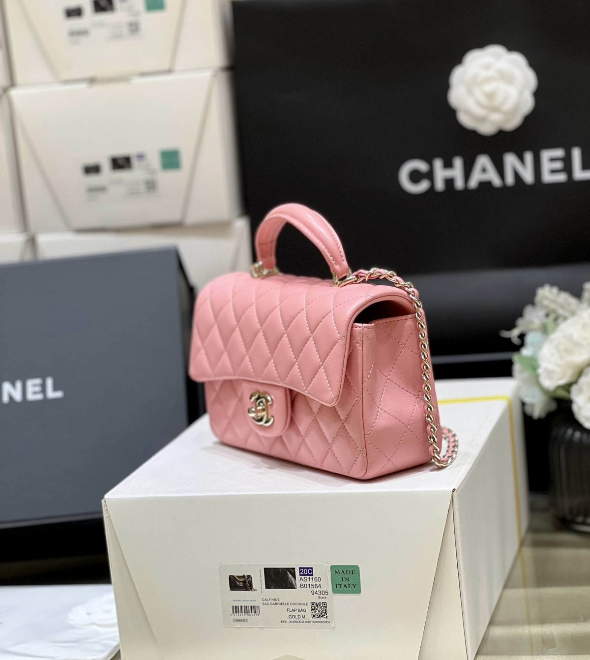 Exploring Ellebag’s Top-Grade Replica of the Chanel Classic Flap Mini Top Handle Bag: A 20cm Pink Lambskin Delight(2025 Mar Updated)-Best Quality Fake Louis Vuitton Bag Online Store, Replica designer bag ru